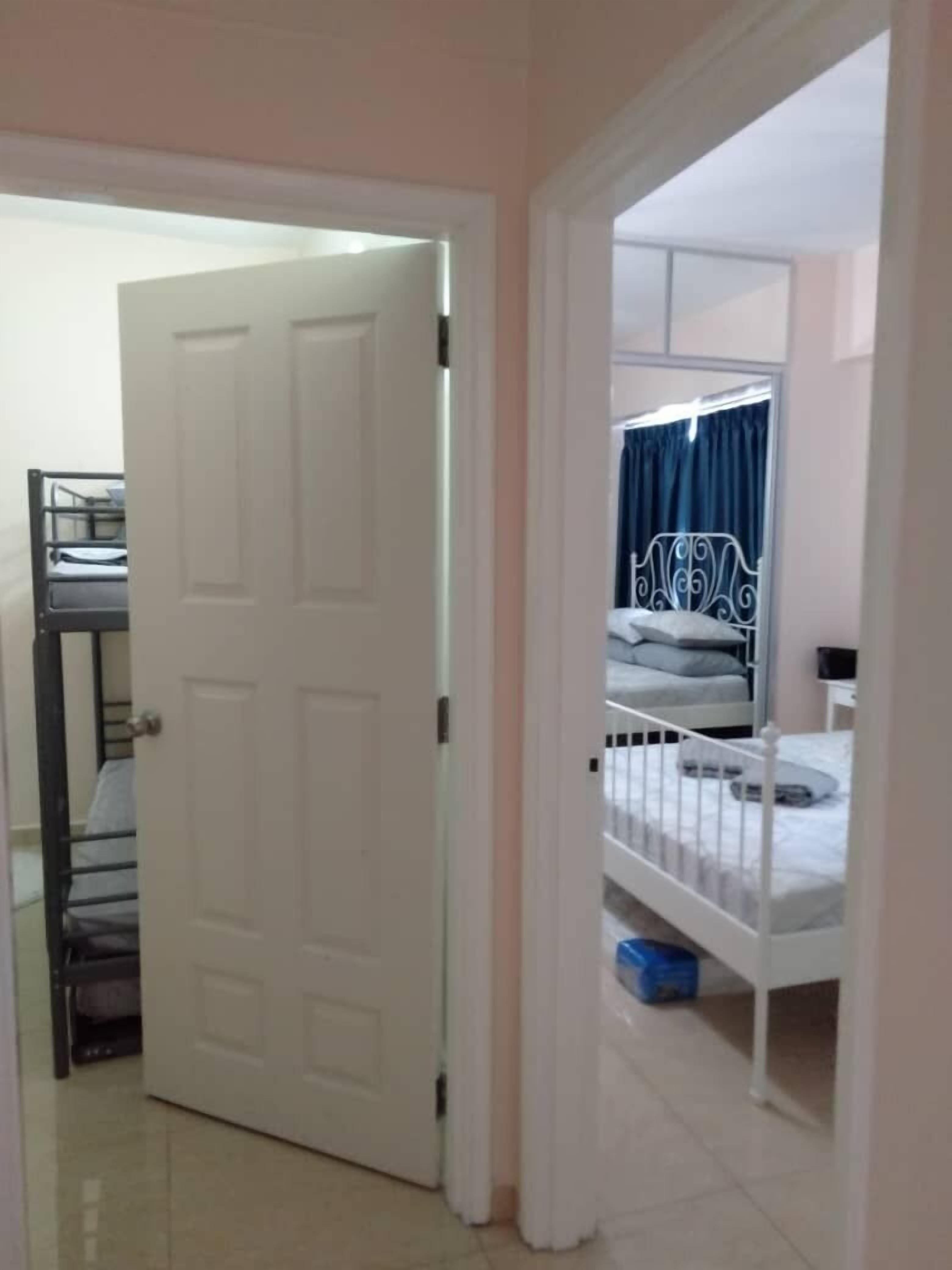 2 bedrooms, WiFi, bed sheets