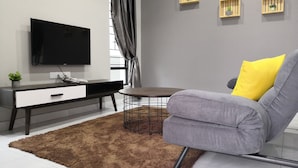 Living room - RE - Roomy Stay (Ipoh)