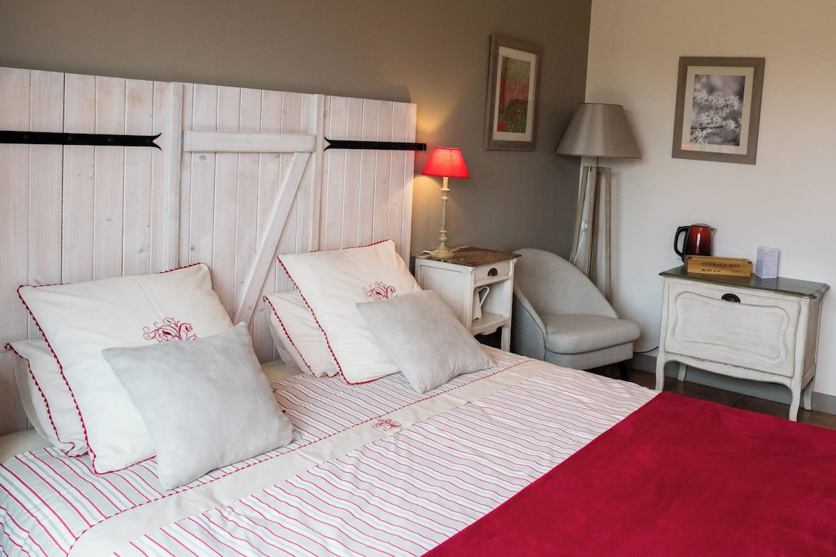 Superior Double Room, Ensuite (Pulsatille) | 1 bedroom, premium bedding, individually decorated