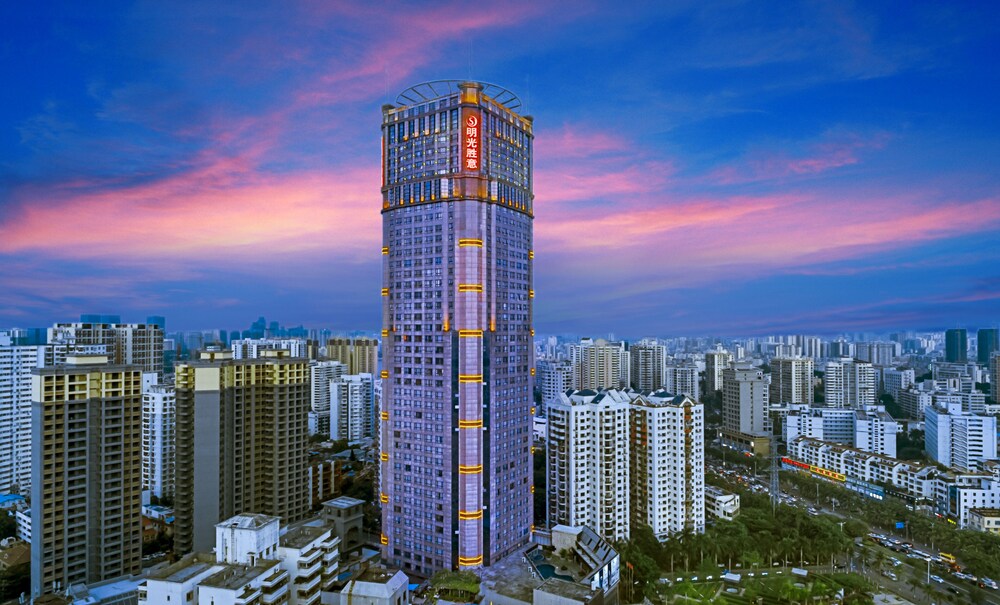Hampton by Hilton Haikou East Railway Station