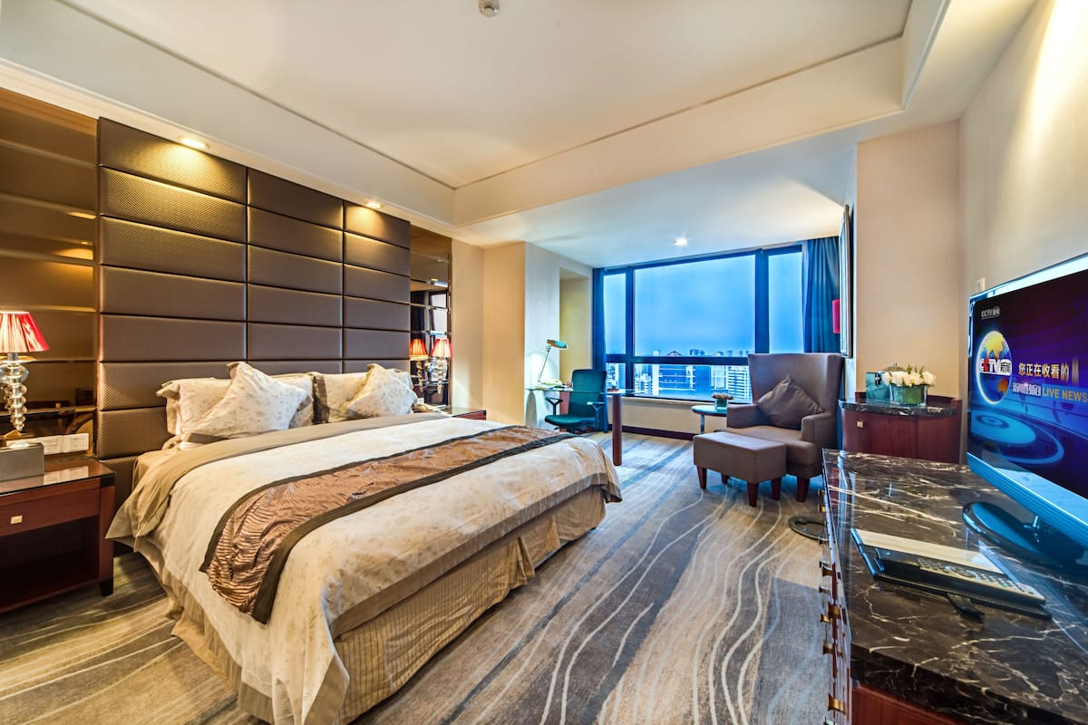 Executive King Room