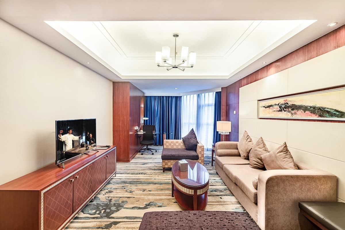 Executive Suite