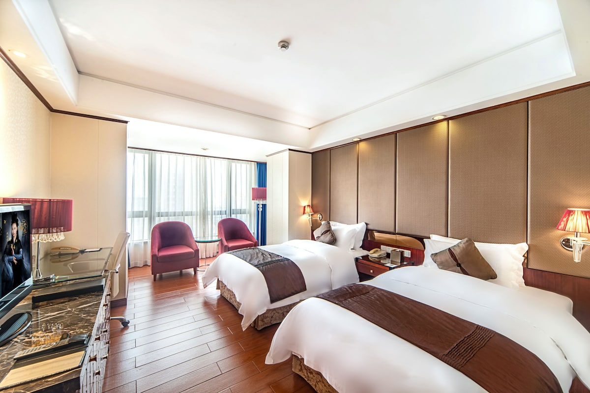 Deluxe Twin Room