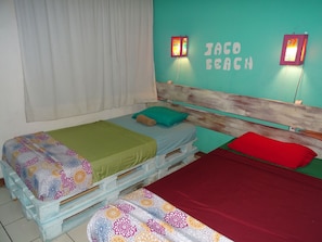 8 bedrooms, WiFi, bed sheets
