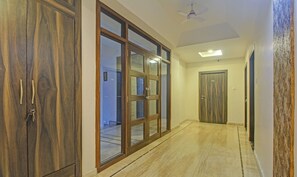 Lobby - Treebo Sreema Saltlake Near City Centre Mall (Bidhannagar)