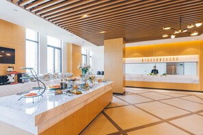 Buffet breakfast for a fee - Atour Hotel Xiang cheng Suzhou (Suzhou)