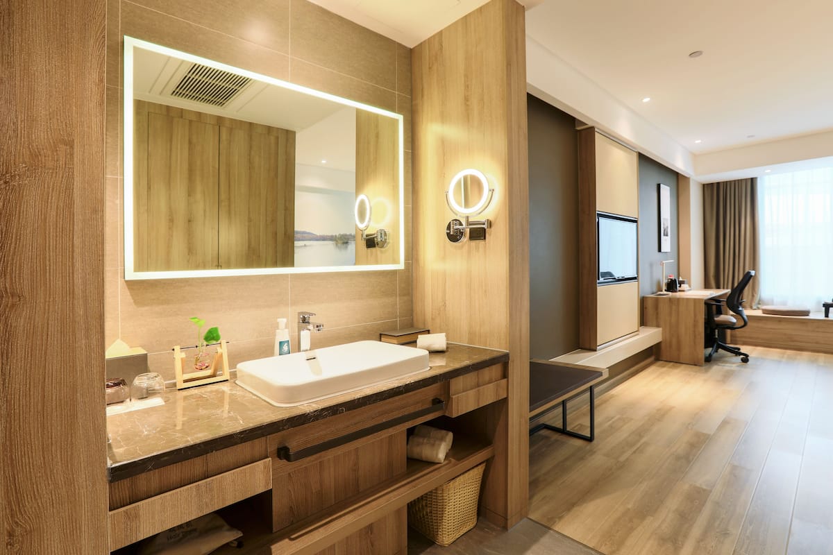 junior twin room | 1 bedroom, down duvets, memory-foam beds, desk