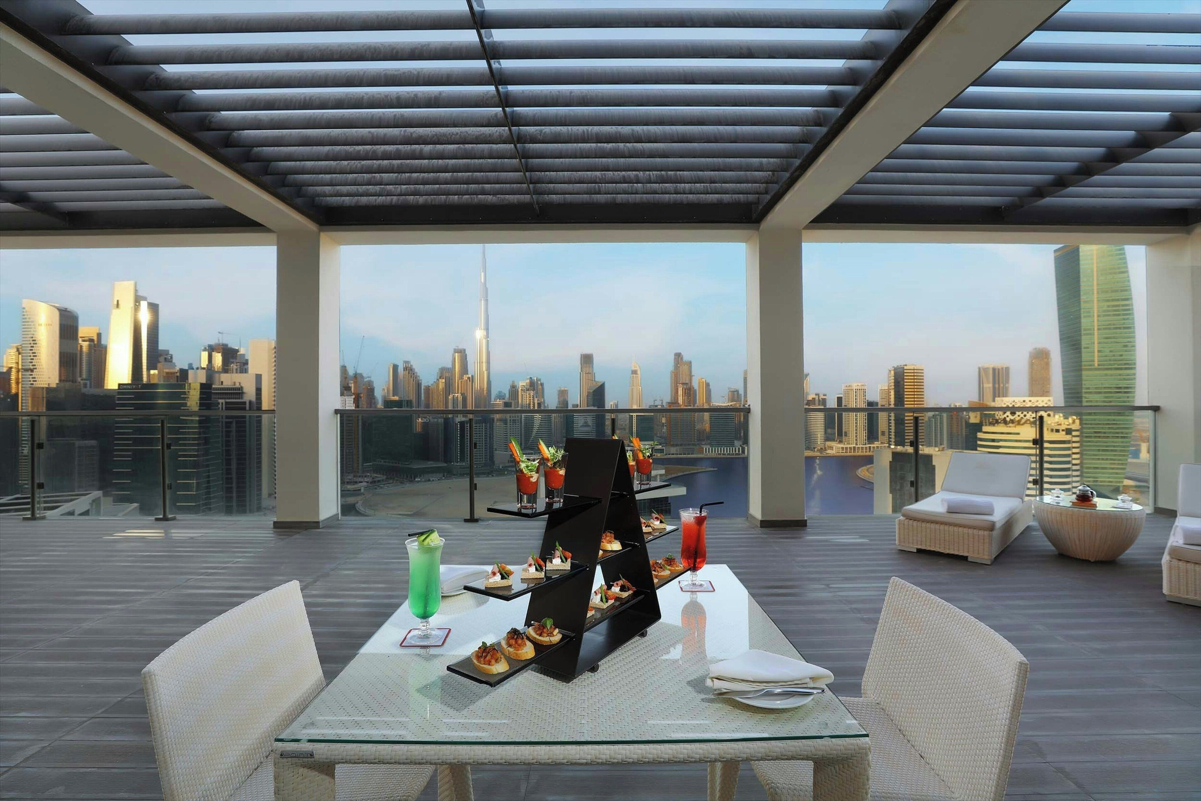 Minibaari, tallelokero huoneessa, yksilöllisesti sisustettu