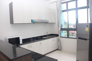 Premier One Bed Room Apartment | Private kitchen | Fridge, electric kettle