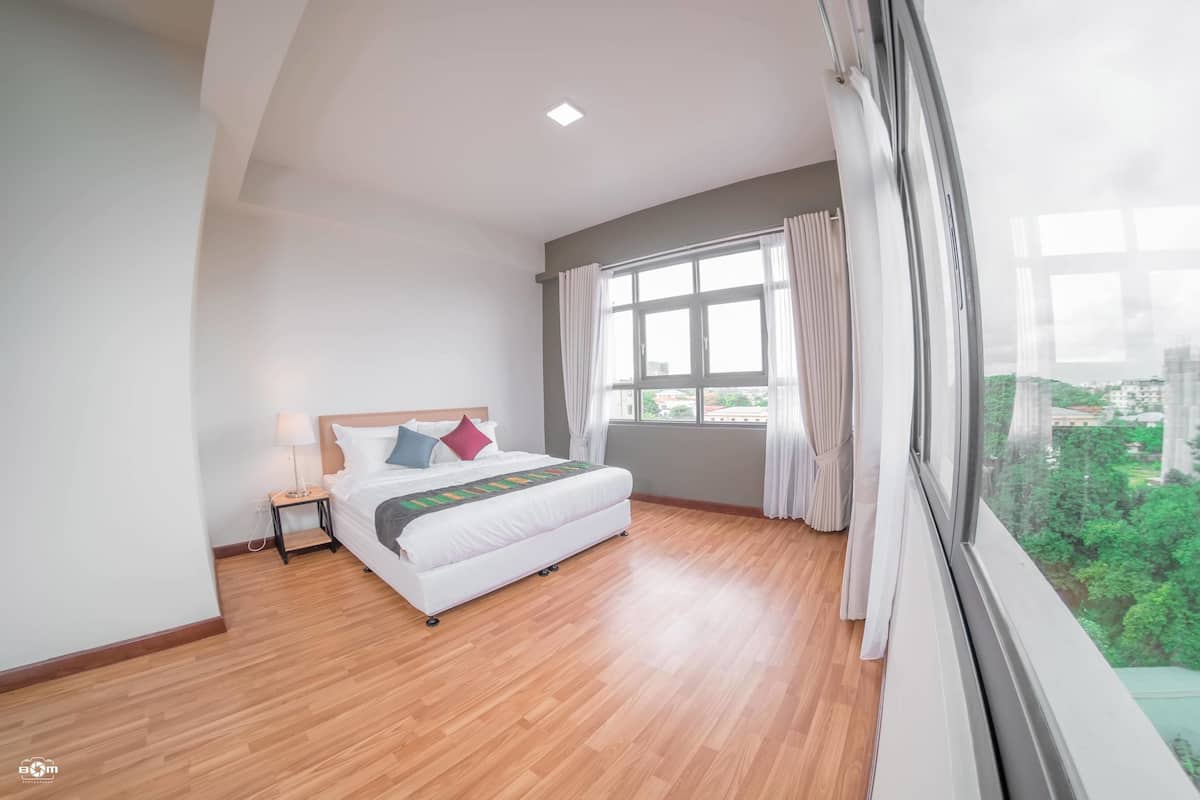 Studio Suite Apartment | Premium bedding, down comforters, memory foam beds
