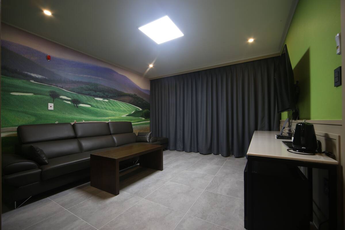family suite | living room | flat-screen tv