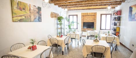 Desayuno buffet incluido todos los días