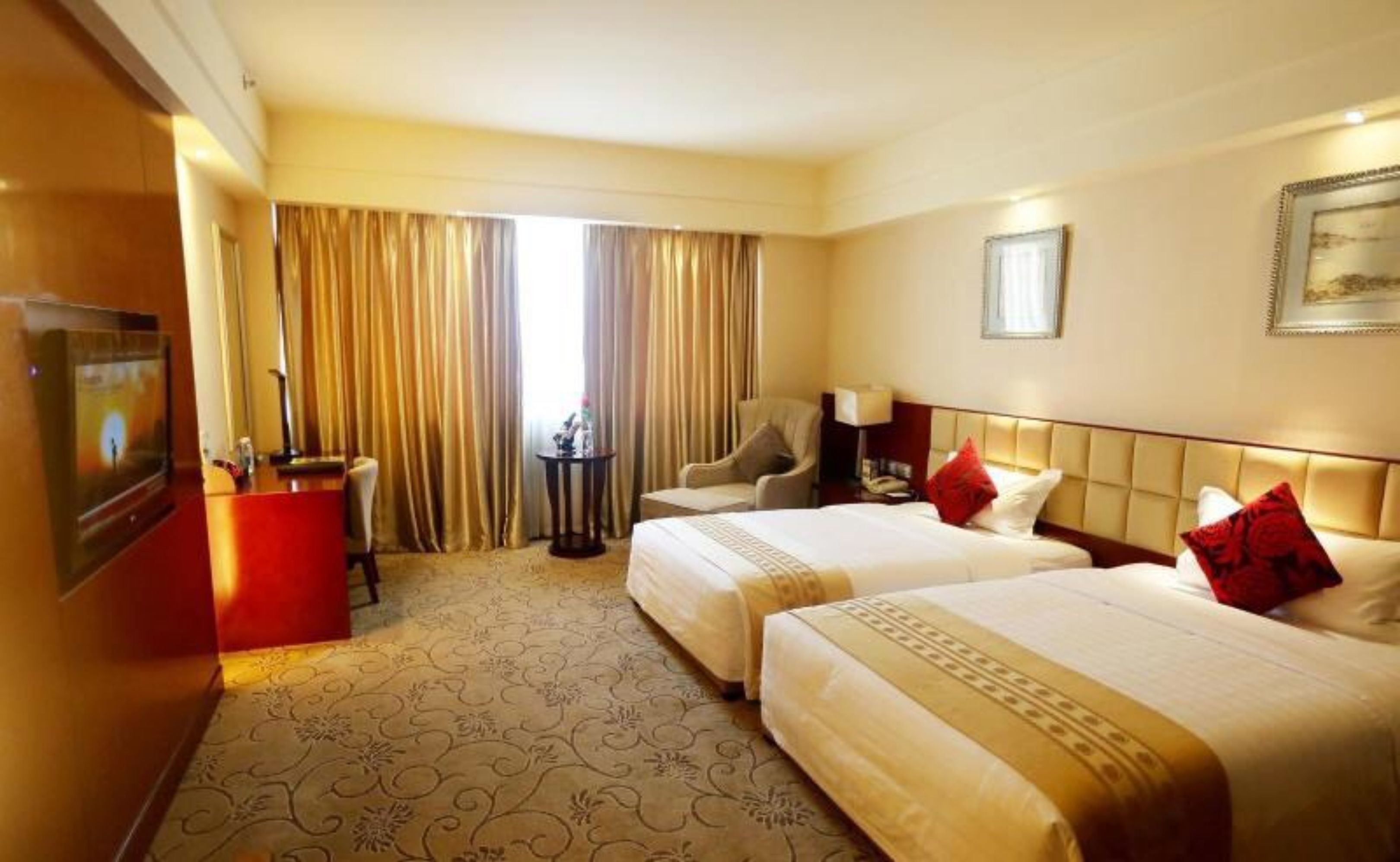 in-room safe, desk, blackout curtains, soundproofing