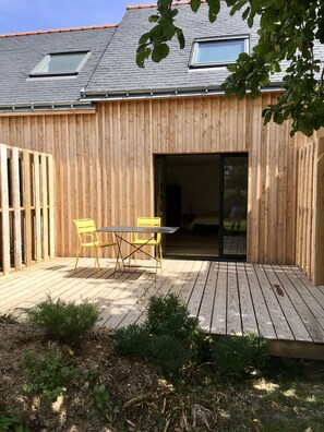 Terrace/patio - Les Chambres d'Hôtes de Bordustard (Le Palais)