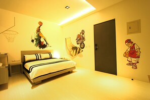 Habitación doble económica, 1 cama matrimonial, para no fumadores, vista a la ciudad | Cortinas blackout y wifi gratis