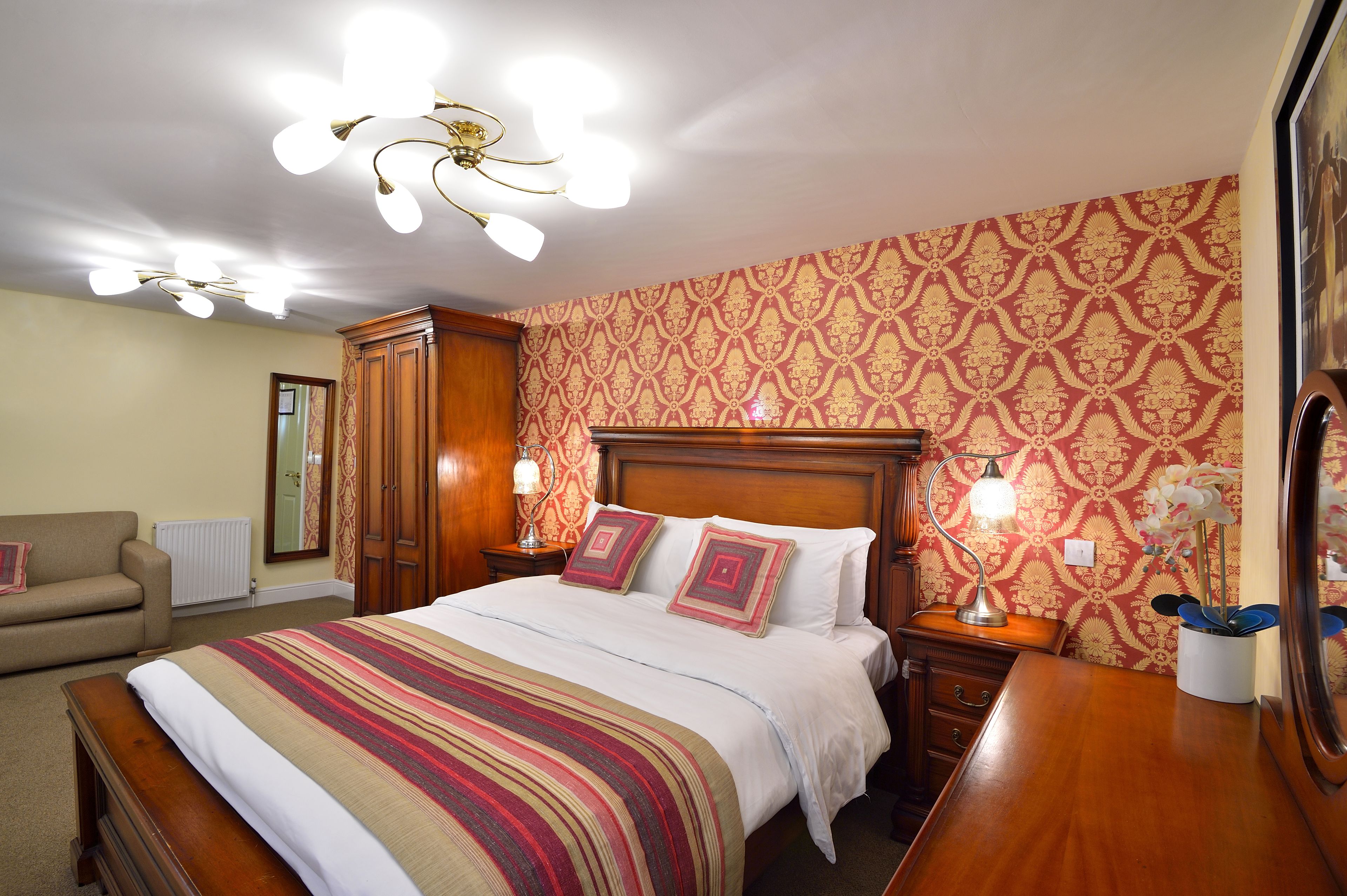 standard twin room, 2 single beds, non smoking | desk, free cots/infant beds, free wifi, bed sheets