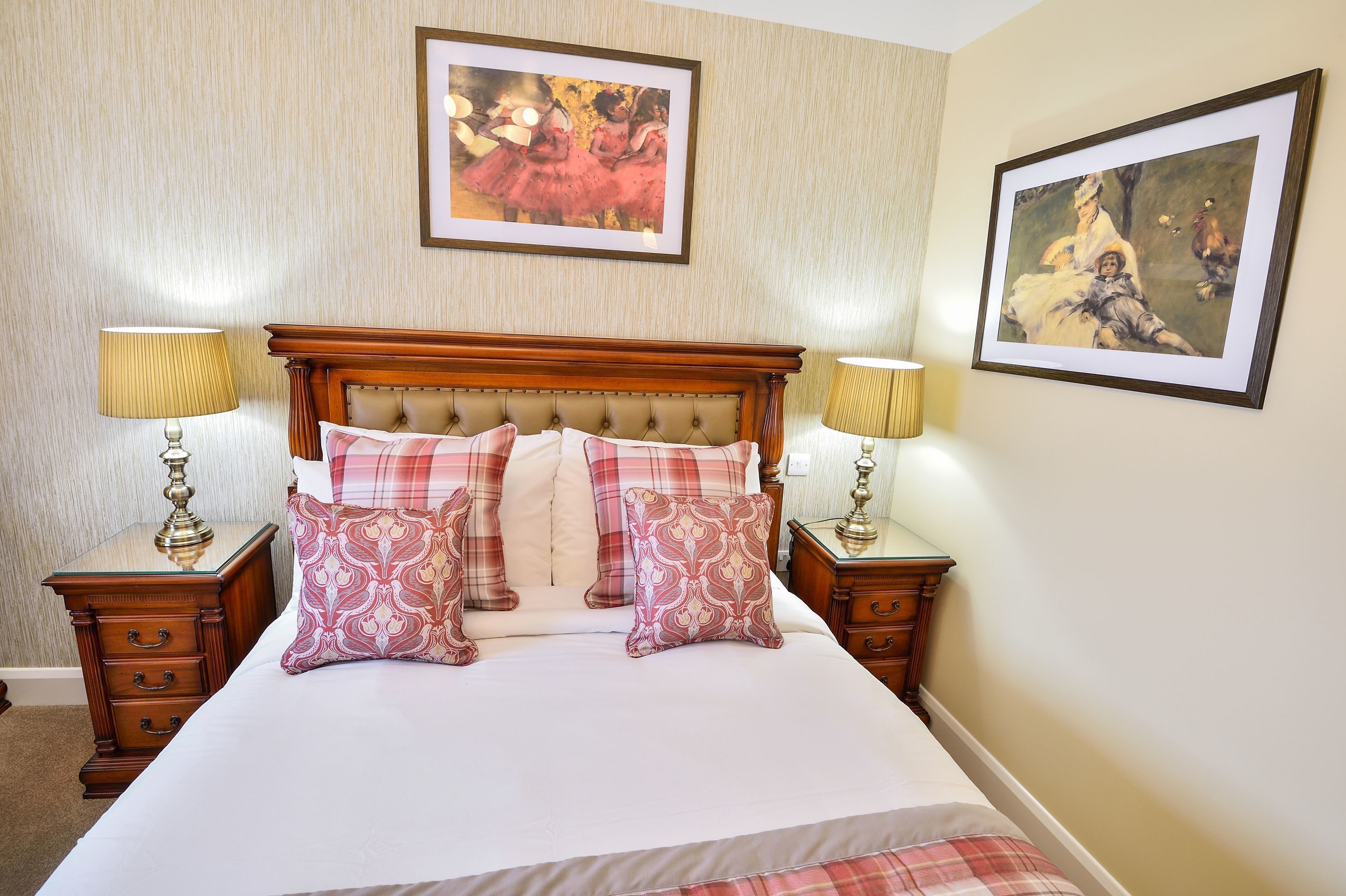 standard double room, 1 double bed, non smoking | desk, free cots/infant beds, free wifi, bed sheets