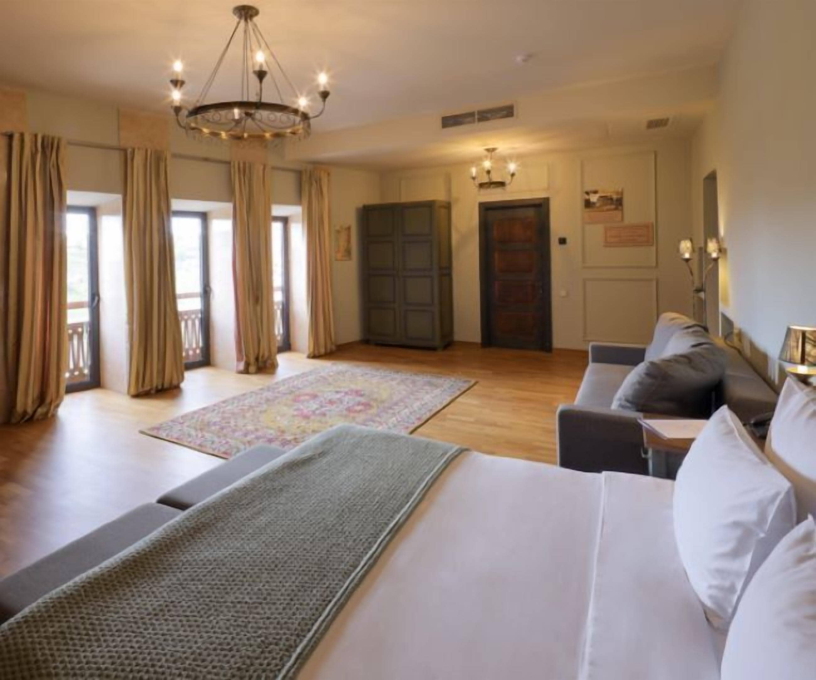 Luxury Room, Balcony | Premium bedding, minibar, in-room safe, individually decorated