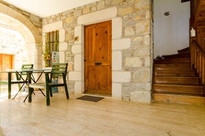 Studio | Individuell dekoriert, Schreibtisch, kostenloses WLAN, Bettwäsche