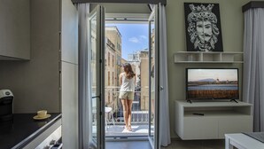 Appartement Supérieur, balcon | Cuisine privée | Grand réfrigérateur, four, plaque de cuisson