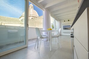 Panoramic Penthouse, Balcony, City View | Living area
