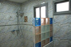 Standard-Studio, Nichtraucher | Badezimmer