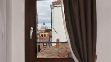 Interni