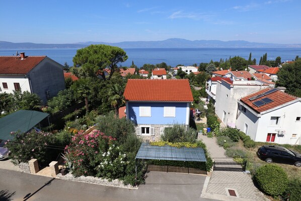 منظر من الجو على ارتفاع عالٍ