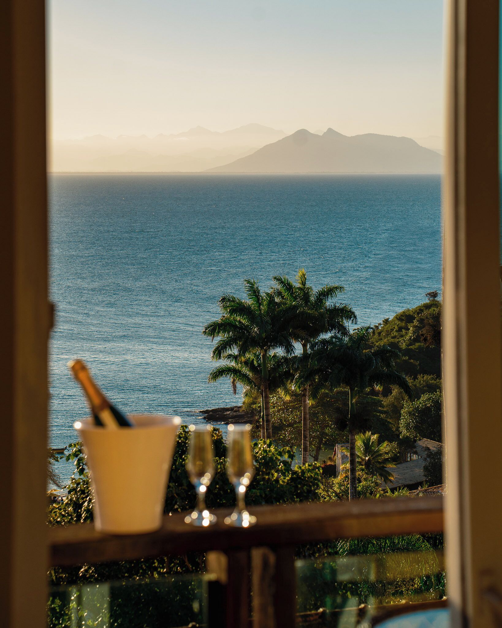 Minibar, wifi gratis y ropa de cama 