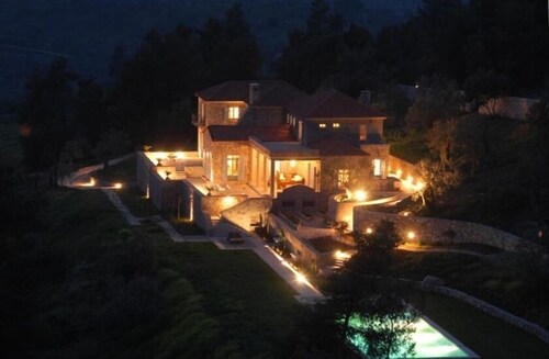 Stunning Agricultural / Horse Farming Estate Near The Sea
