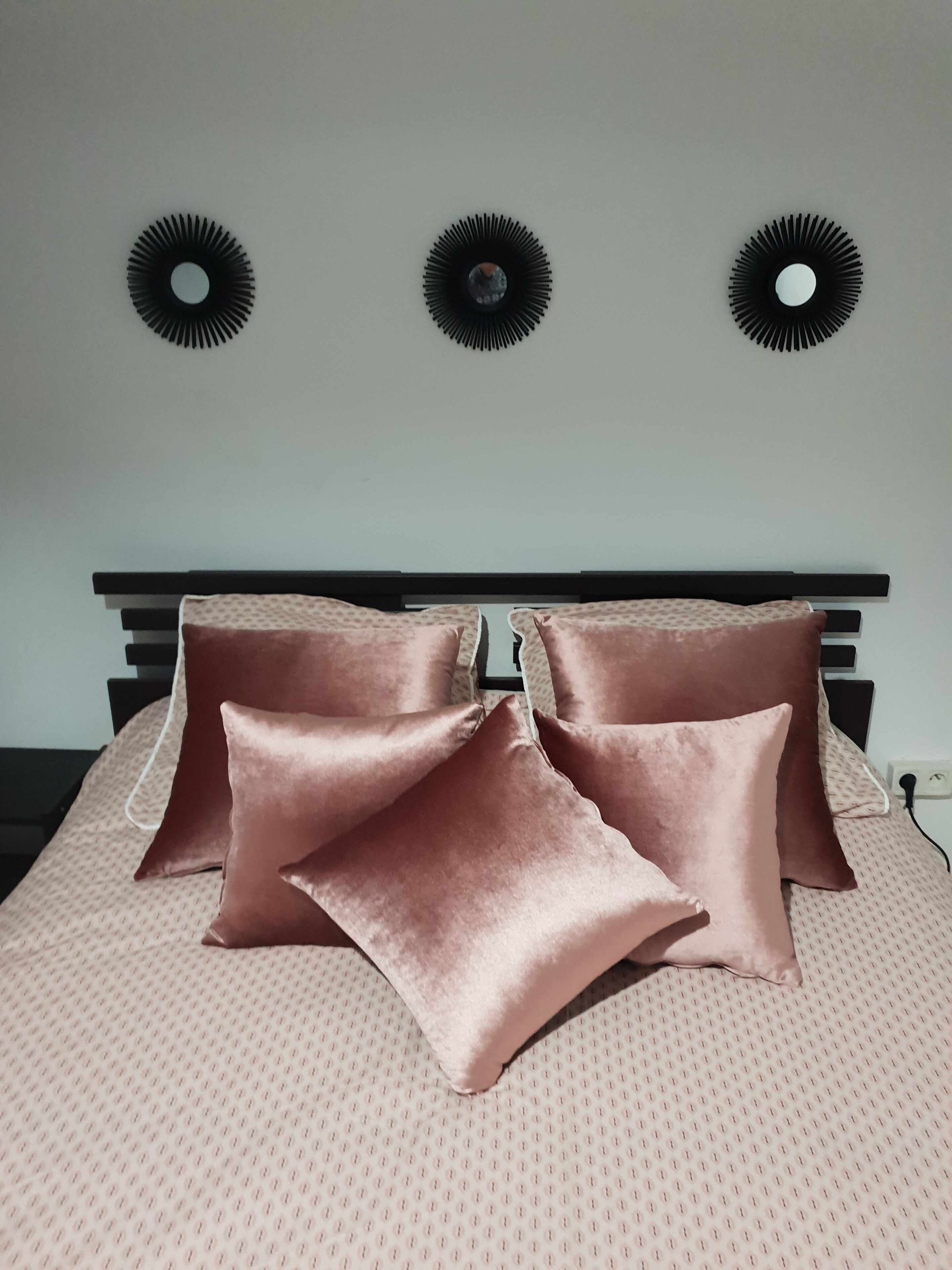 2 bedrooms, in-room safe, iron/ironing board, WiFi