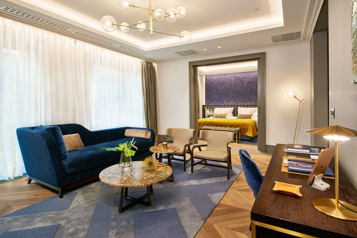 Executive Suite, Garden View | Egyptian cotton sheets, premium bedding, free minibar, in-room safe