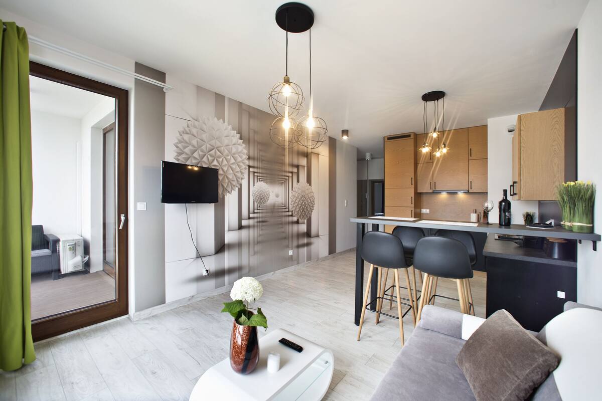 Business Apartment | Living room | Flat-screen TV