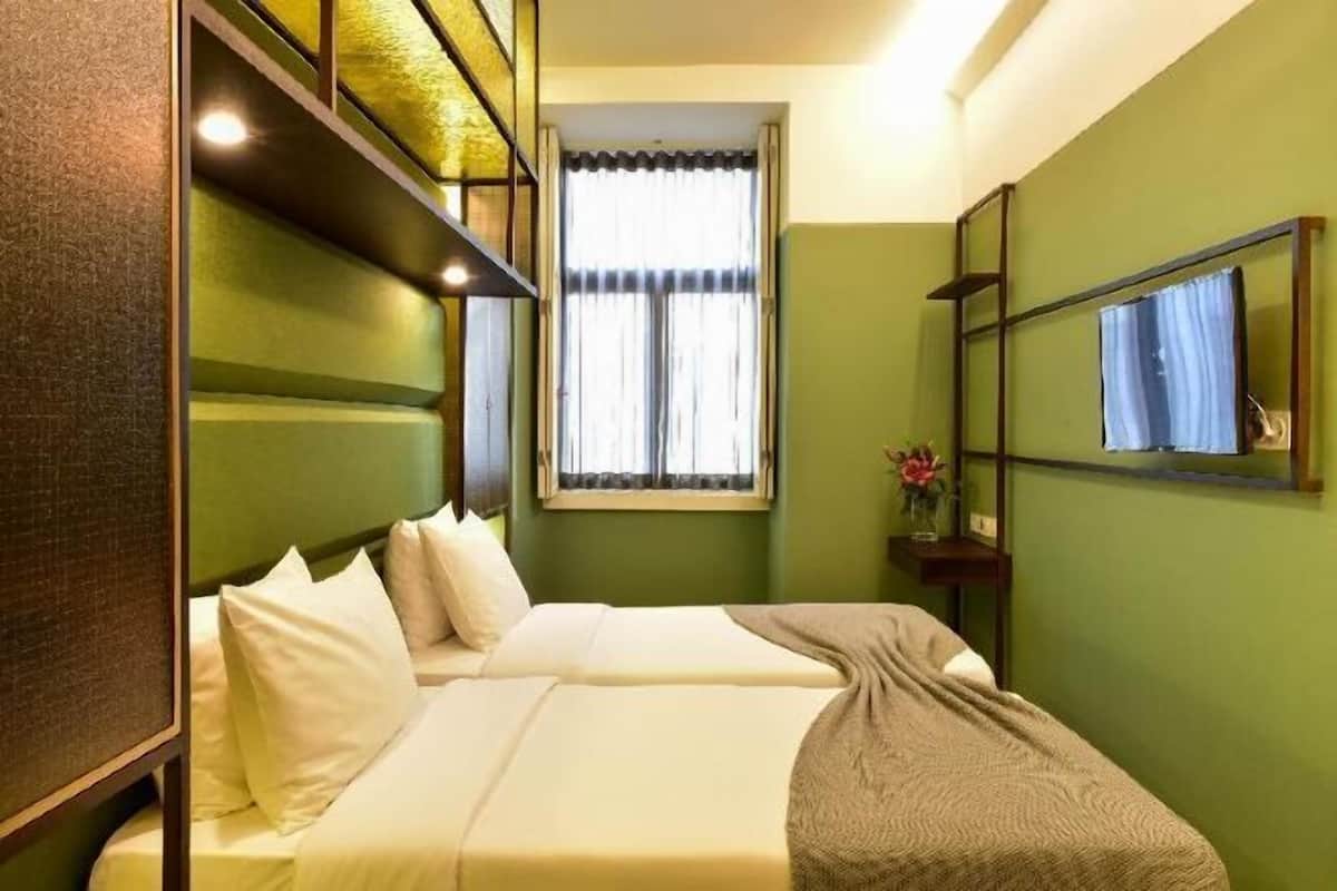Minibar, in-room safe, desk, soundproofing