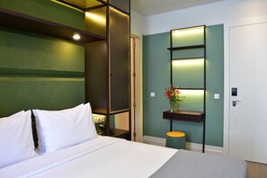 Double Room | Minibar, in-room safe, desk, soundproofing - My Story Hotel Augusta (Lisbon)