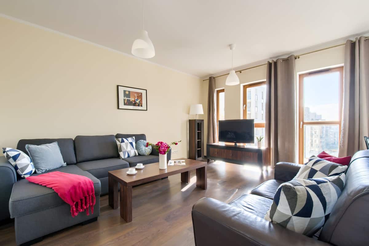 business apartment | living area | flat-screen tv