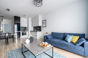 Desk, soundproofing, iron/ironing board, free WiFi - P&O Apartments Konstruktorska 2 (Warsaw)