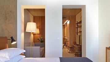 Coffres-forts dans les chambres, chambres insonorisées, Wi-Fi gratuit