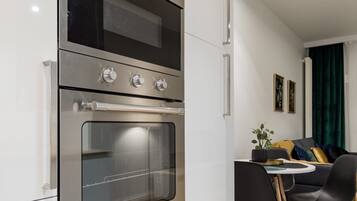 Apartamento, 1 cama doble con sofá cama, no fumadores | Cocina privada | Frigorífico, microondas, horno y placa de cocina