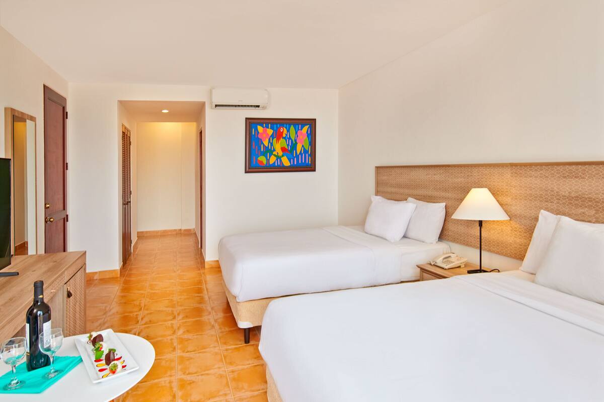 Standard-Doppelzimmer, 2 Doppelbetten, Balkon, Gartenblick