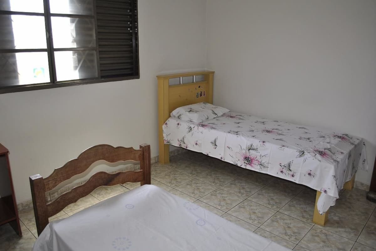 Twin Room, Non Smoking | WiFi (free), bed sheets