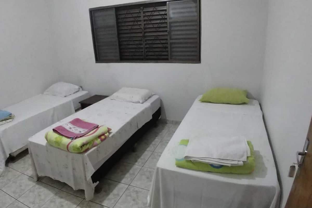 Triple Room, Non Smoking | WiFi (free), bed sheets