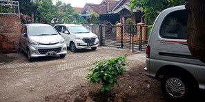 Free self parking