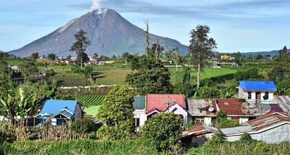 Berastagi Nachelle Homestay