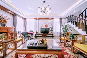Interior - Tengchong Longju Garden Villa Hotel (Tengchong)