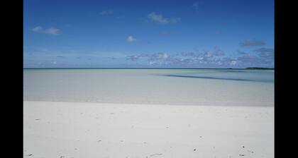 Salty Life - 1 bed, 1 bath with golf cart. 1 minute to the beach