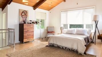 2 多间卧室、客房内保险箱、熨斗/熨衣板、WiFi