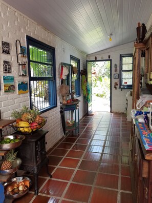 Unclassified image, 4 of 42, button