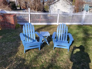 Property grounds - Cozy Cottage at Footbridge Beach - Great Fall and Spring Rates (Ogunquit)