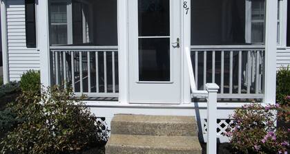Cozy Cottage At Footbridge Beach - Great Fall and Spring Rates
